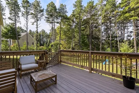 Exterior - 17 Pond Edge Trl, Wareham, MA 02571 photo 2 of 3