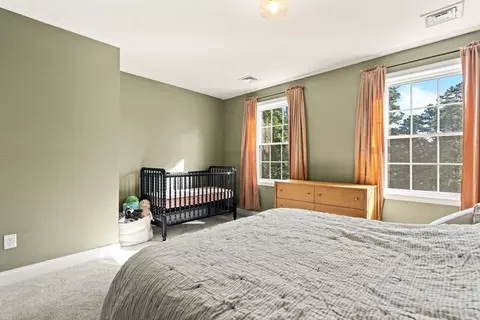 Bedroom - 17 Pond Edge Trl, Wareham, MA 02571 photo 6 of 9