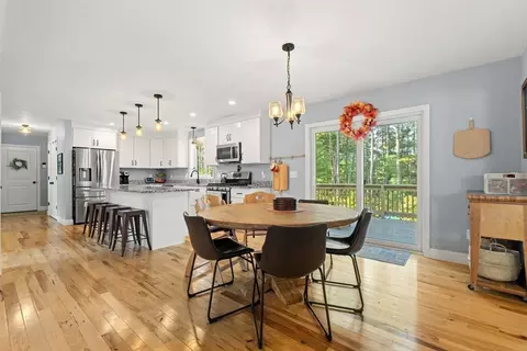 Dining - 17 Pond Edge Trl, Wareham, MA 02571 photo 1 of 3