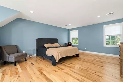 Bedroom - 17 Pond Edge Trl, Wareham, MA 02571 photo 9 of 9