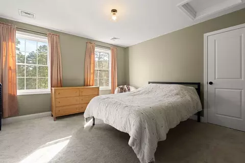 Bedroom - 17 Pond Edge Trl, Wareham, MA 02571 photo 5 of 9