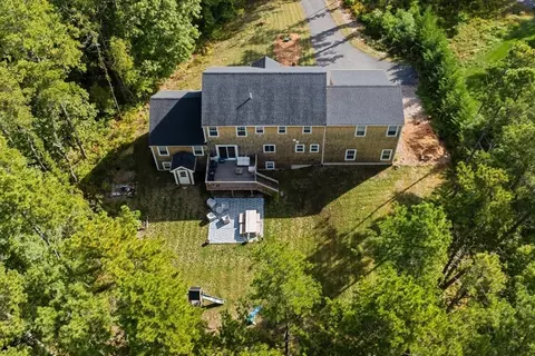 View/Area - 17 Pond Edge Trl, Wareham, MA 02571 photo 3 of 5