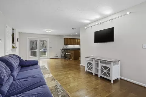 2 Tee Jay Ln, Blackstone, MA 01504 photo 4