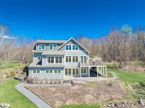 474 Little Mohawk Rd, Shelburne, MA 01370