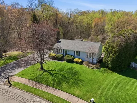 23 Katherine Dr, Agawam, MA 01001