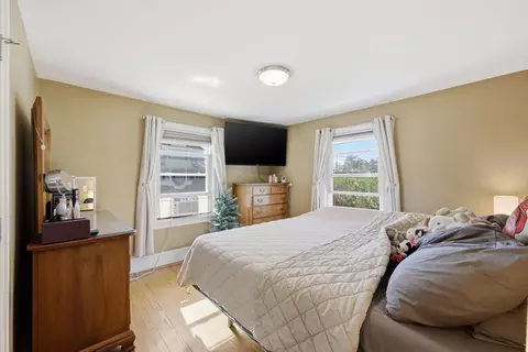 Bedroom - 33 Maple Ter, West Springfield, MA 01089 photo 1 of 4