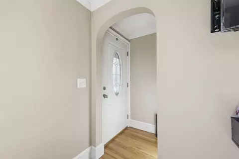 Entry Way - 33 Maple Ter, West Springfield, MA 01089 photo 1 of 6