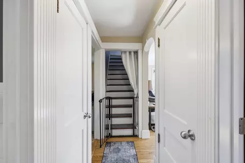 Entry Way - 33 Maple Ter, West Springfield, MA 01089 photo 4 of 6