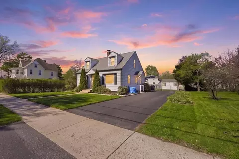 Exterior - 33 Maple Ter, West Springfield, MA 01089 photo 12 of 13