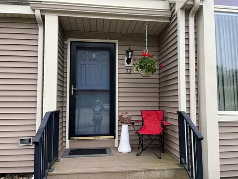 340 Centre Ave #52, Rockland, MA 02370