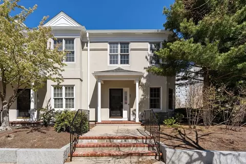 52 Tilden Commons Dr #52, Quincy, MA 02171
