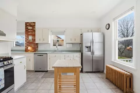 73 Moore St, Fall River, MA 02720 photo 17