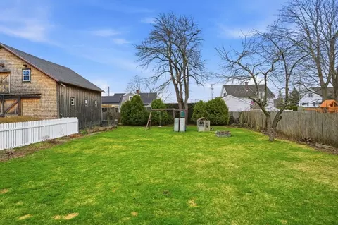 73 Moore St, Fall River, MA 02720 photo 5