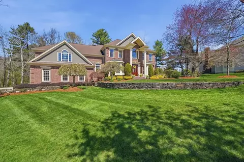 5 Saratoga Ln, Easton, MA 02375