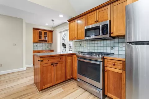 Kitchen - 856 Main St, Reading, MA 01867 photo 3 of 8