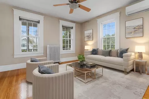 Living - 856 Main St, Reading, MA 01867 photo 1 of 3
