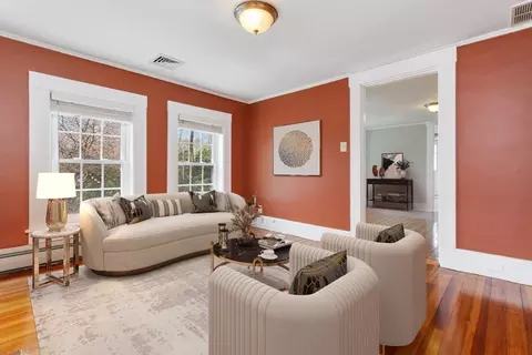 Living - 856 Main St, Reading, MA 01867 photo 3 of 3