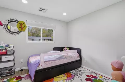 Bedroom - 7 Edith Rd, Framingham, MA 01701 photo 11 of 12