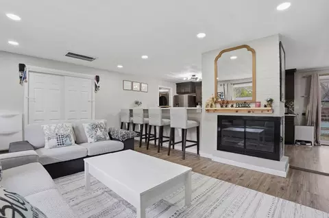 Living - 7 Edith Rd, Framingham, MA 01701 photo 2 of 2