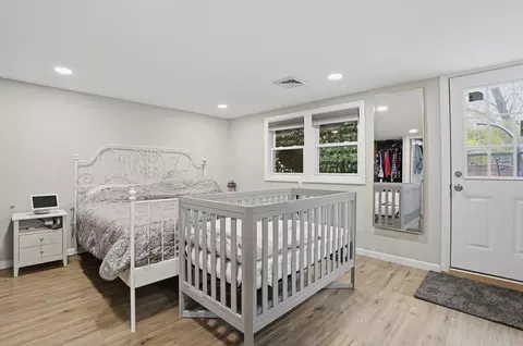 Bedroom - 7 Edith Rd, Framingham, MA 01701 photo 1 of 12