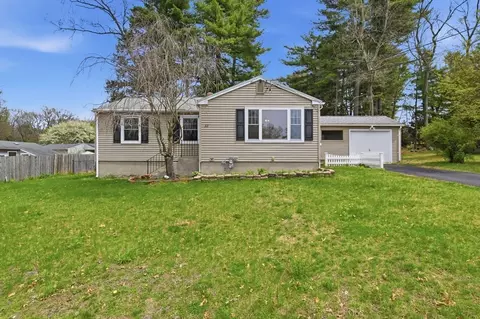 33 Overhill Dr, Springfield, MA 01129