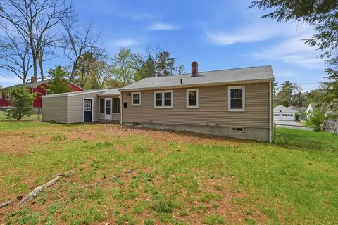 Exterior - 33 Overhill Dr, Springfield, MA 01129 photo 8 of 8