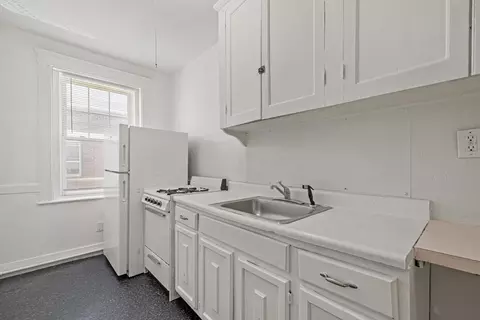 Kitchen - 68 Linden St #49, Everett, MA 02149 photo 1 of 2