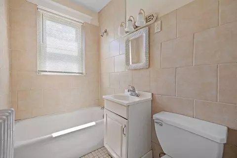 Bath - 68 Linden St #49, Everett, MA 02149 photo 1 of 1