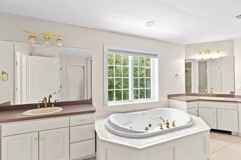 Bath - 76 Clapp Rd, Scituate, MA 02066 photo 1 of 2