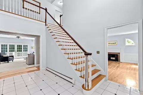 Entry Way - 76 Clapp Rd, Scituate, MA 02066 photo 2 of 2