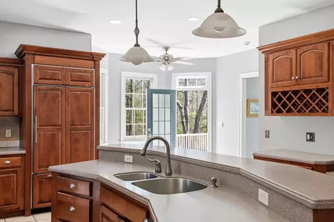 Kitchen - 76 Clapp Rd, Scituate, MA 02066 photo 1 of 4