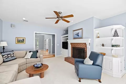Living - 76 Clapp Rd, Scituate, MA 02066 photo 3 of 6