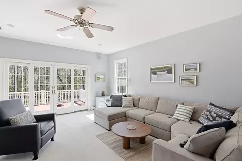 Living - 76 Clapp Rd, Scituate, MA 02066 photo 4 of 6
