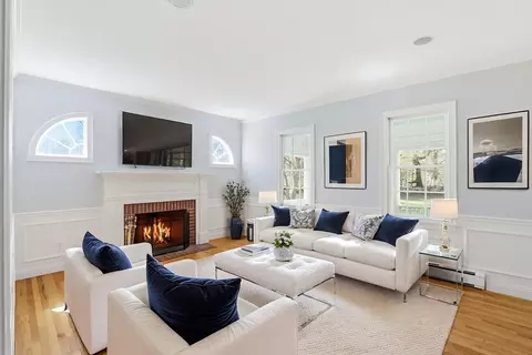 Living - 76 Clapp Rd, Scituate, MA 02066 photo 1 of 6
