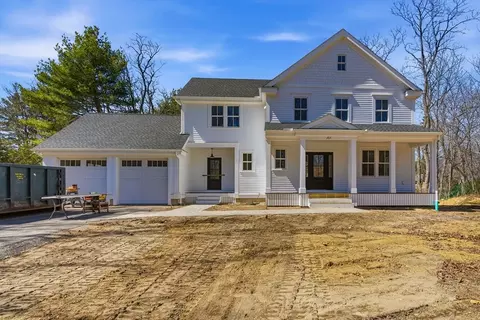 105 Prescott Rd, Concord, MA 01742