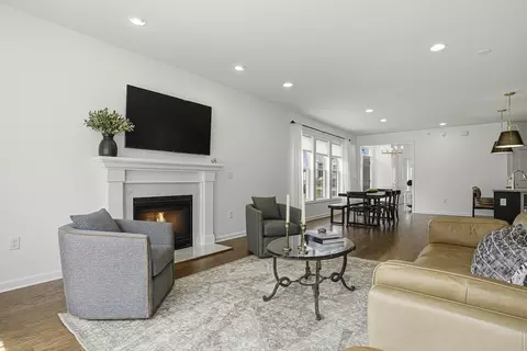 8 Jackson Dr #8, Upton, MA 01568 photo 19