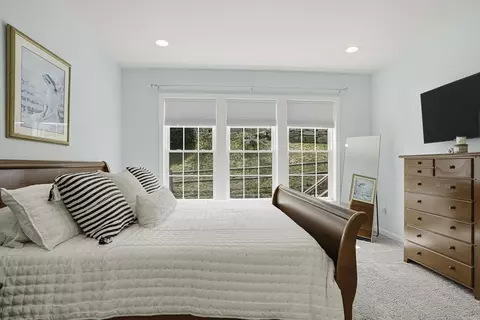 8 Jackson Dr #8, Upton, MA 01568 photo 23