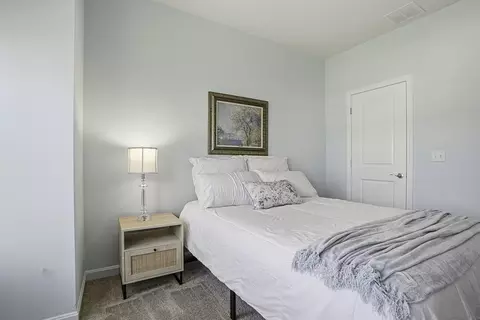 8 Jackson Dr #8, Upton, MA 01568 photo 13