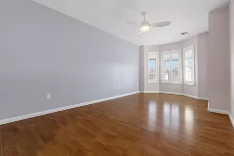 Living - 23 Augustus Ct #4003, Reading, MA 01867 photo 5 of 6