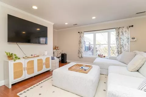 156 Newton St #4, Brighton, MA 02135