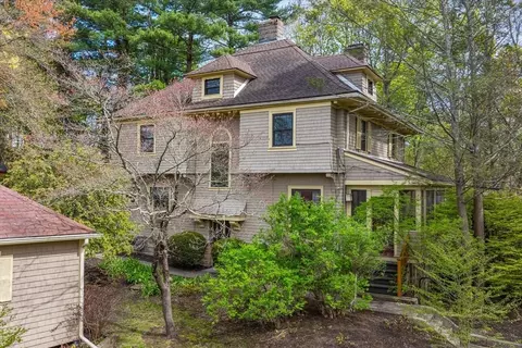 186 Elm St, North Attleboro, MA 02760