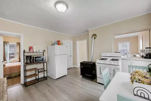 20 Mott St, Worcester, MA 01604 photo 12