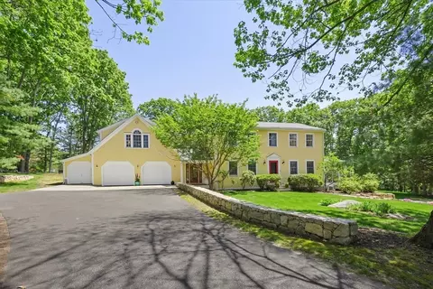 457 Hanlon Rd, Holliston, MA 01746