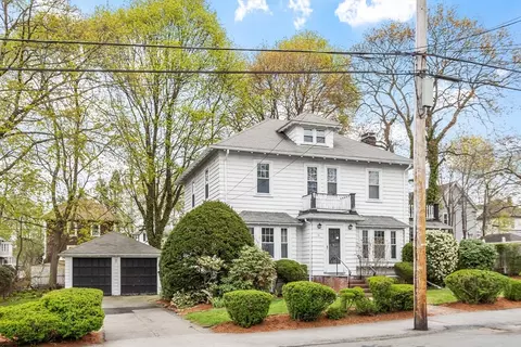 43 Bradford Ave, Haverhill, MA 01835