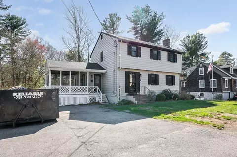 Exterior - 106 Grove St, Reading, MA 01867 photo 4 of 6