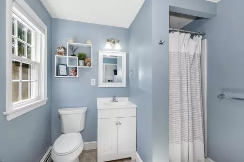 Bath - 106 Grove St, Reading, MA 01867 photo 1 of 2