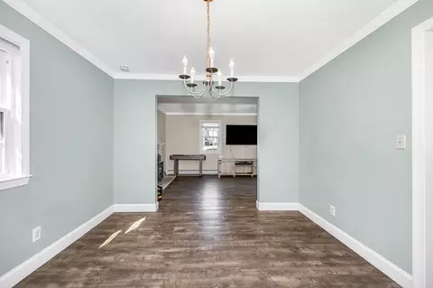 Dining - 106 Grove St, Reading, MA 01867 photo 2 of 2