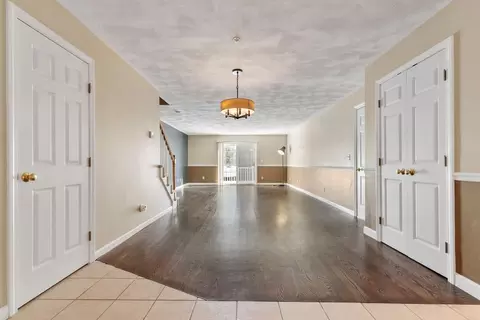 18 Dale St #9 D, Andover, MA 01810