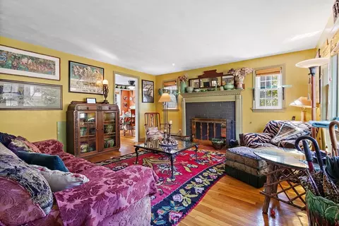 Living - 39 Hadley Rd, Framingham, MA 01701 photo 1 of 4