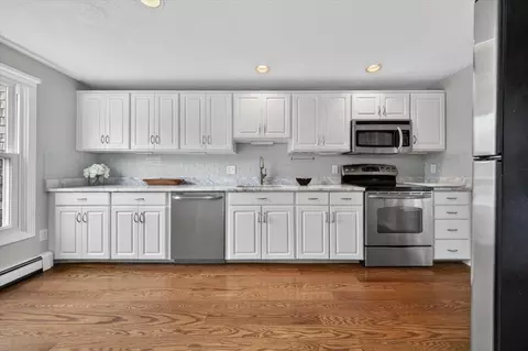 14 Cedarledge Vlg #14, Cohasset, MA 02025